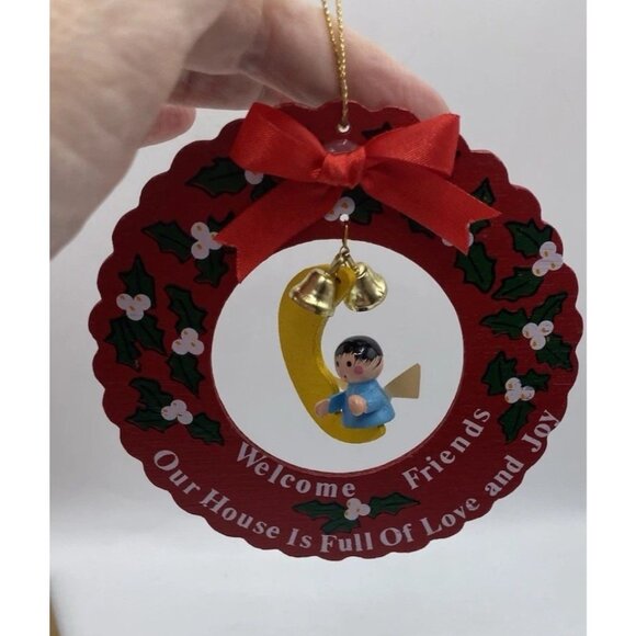 Vintage Wooden Christmas Ornaments Lot 5 Wreath Stocking Nutcracker Hand Painted - Picture 12 of 12